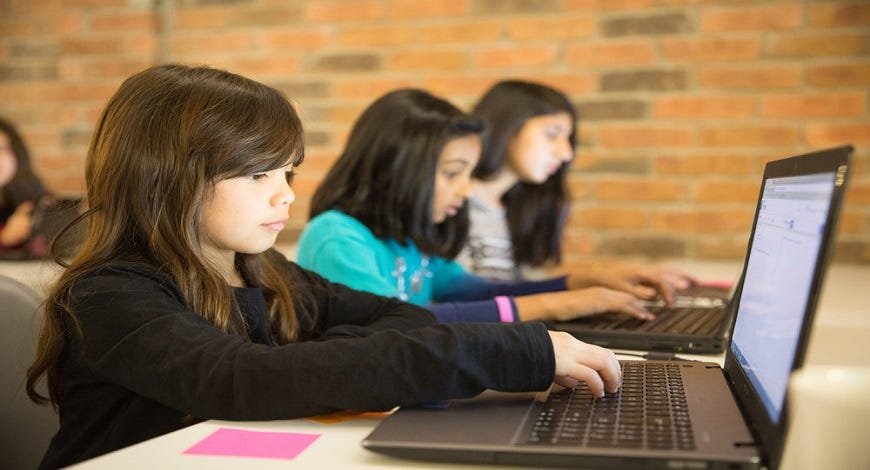 The Advantages of Artificial Intelligence for Parents